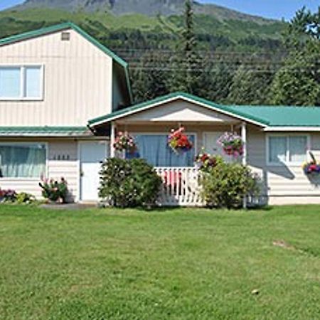 Marathon View Vacation Rentals Seward Exterior photo