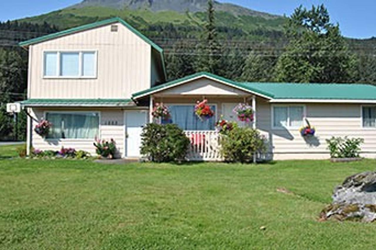 Marathon View Vacation Rentals Seward Exterior photo